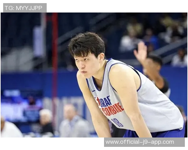 杨瀚森上半场未获出战机会罗威替补表现抢眼贡献4分3板